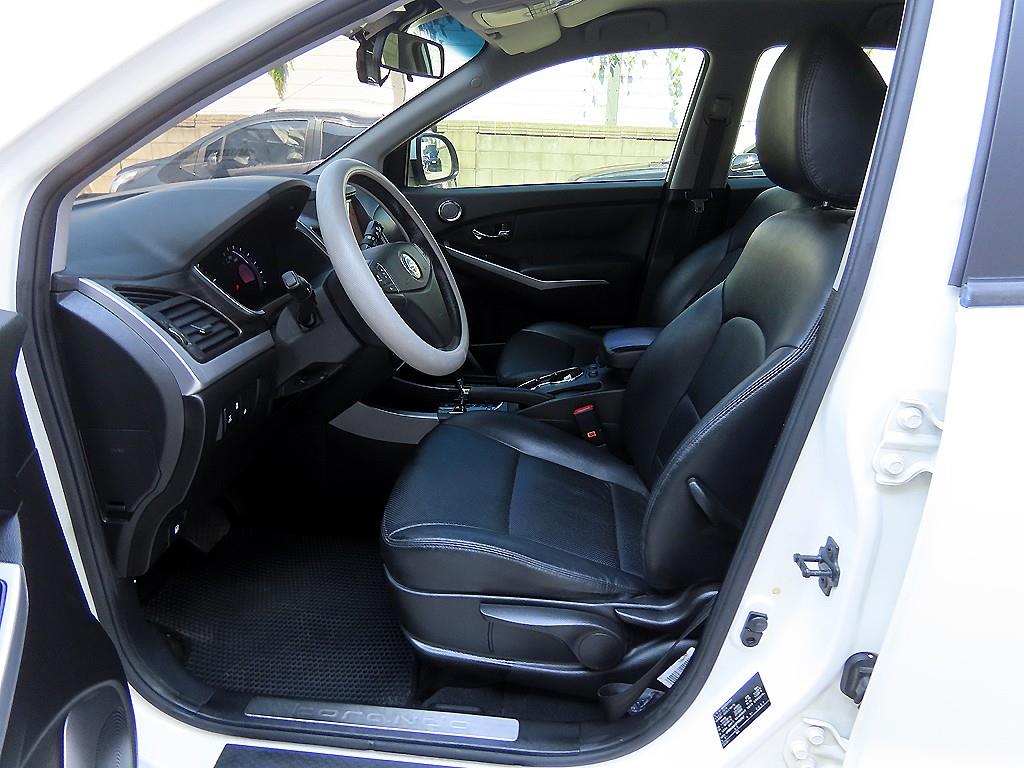 Ssangyong Korando - Vista 5
