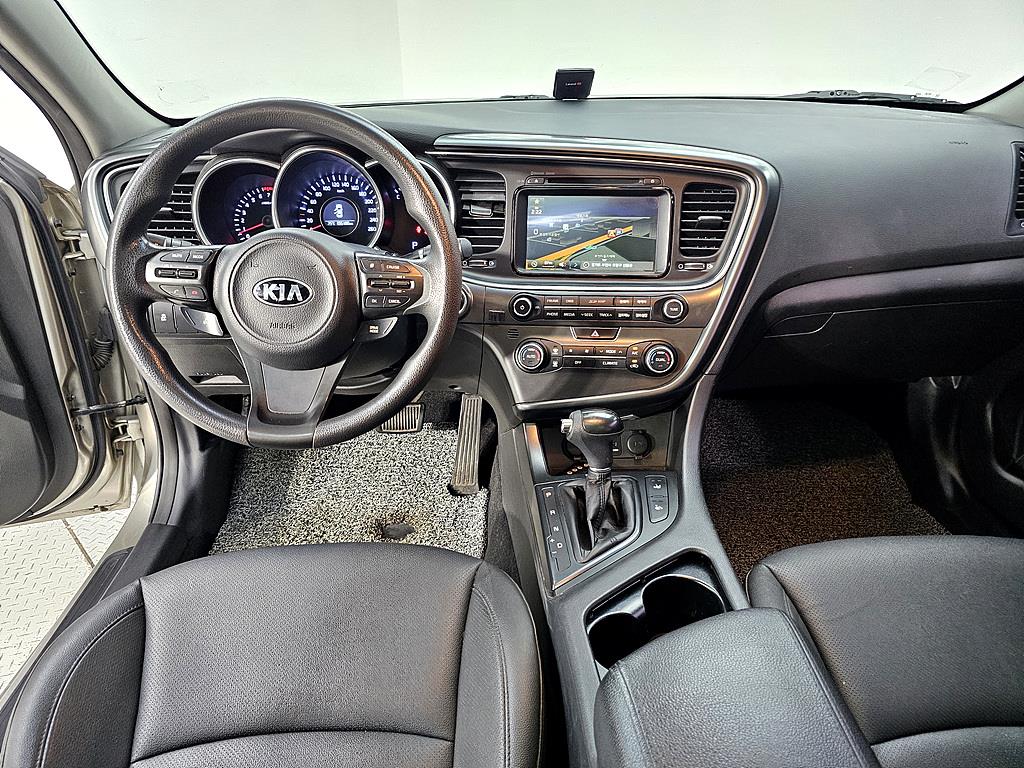 KIA K5 - Vista 5