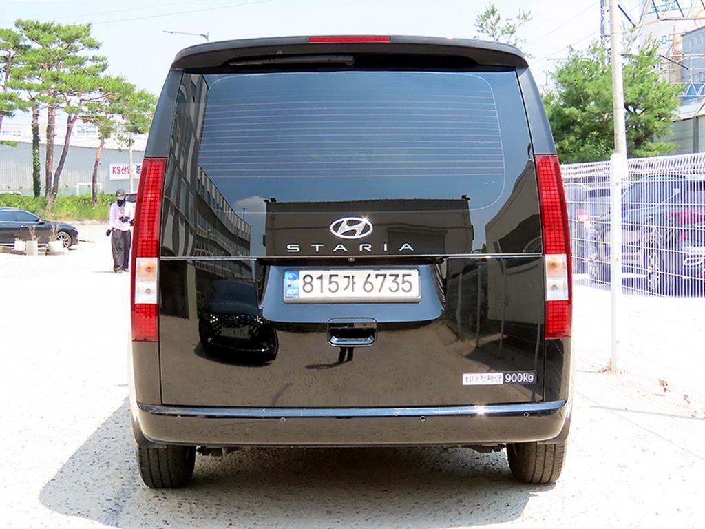 HYUNDAI Staria - Vista 4