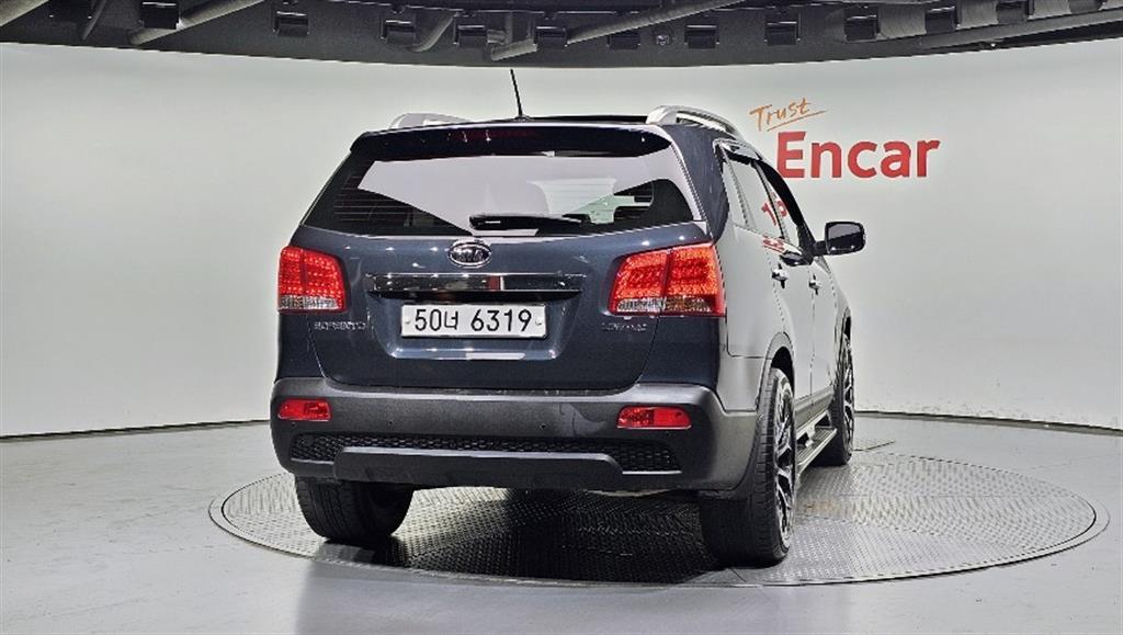KIA Sorento - Vista 4
