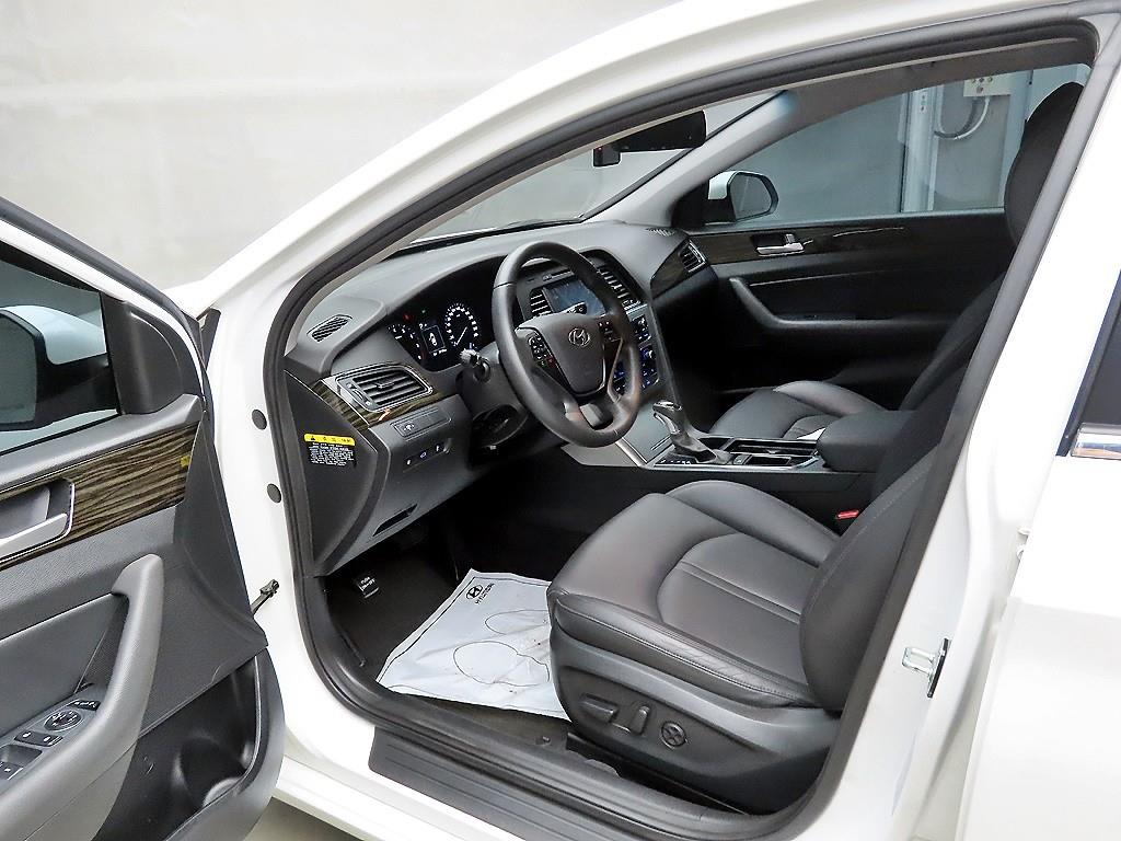 HYUNDAI Sonata - Vista 5
