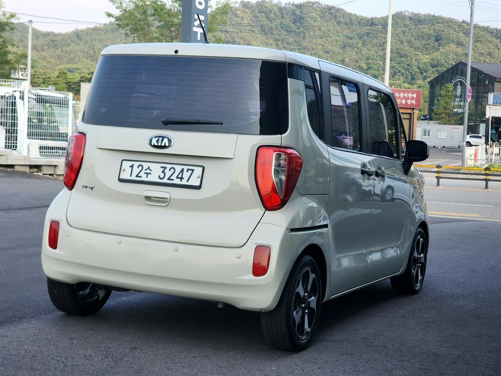 KIA Ray - Vista 4