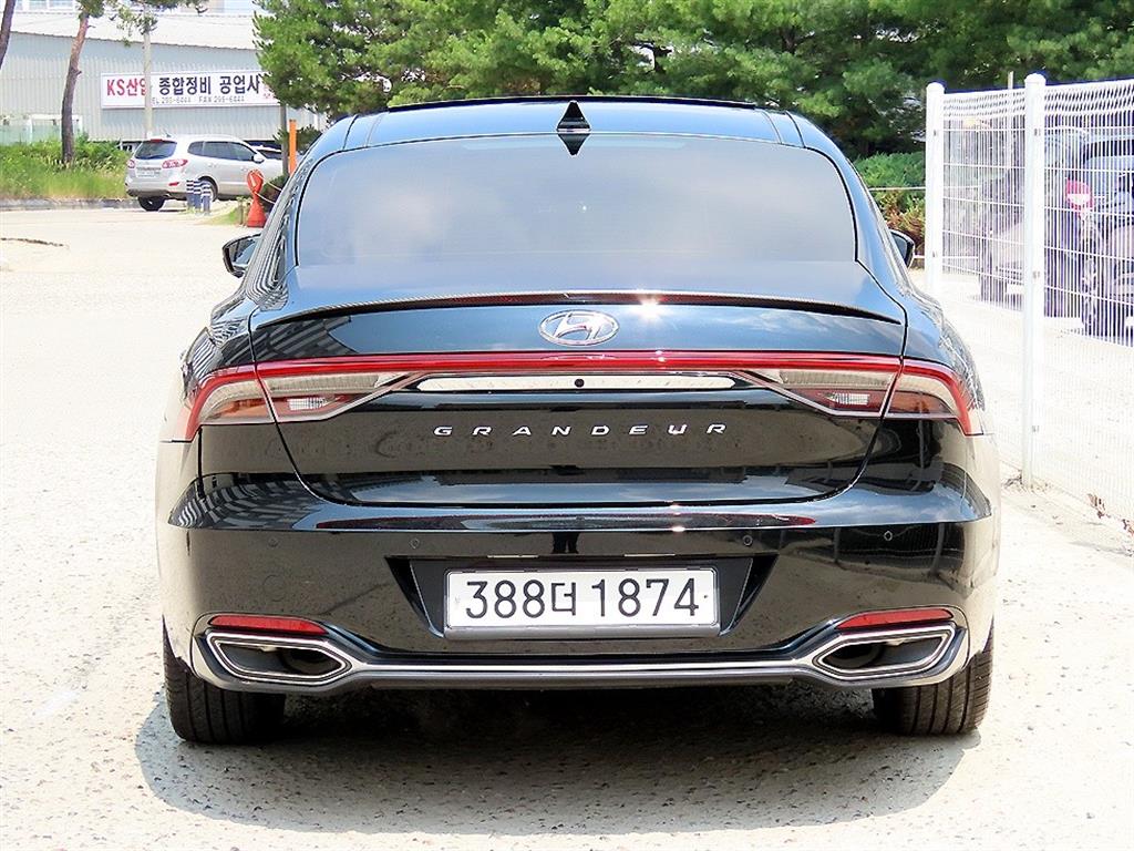 HYUNDAI Grandeur - Vista 4