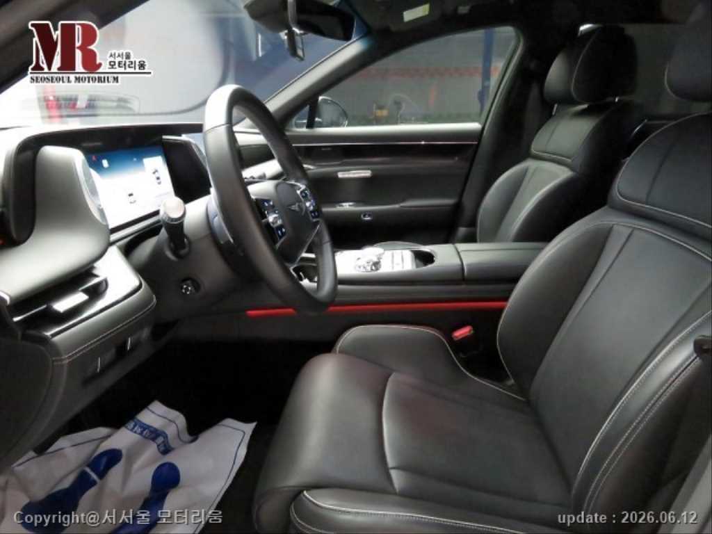 Genesis G90 - Vista 5