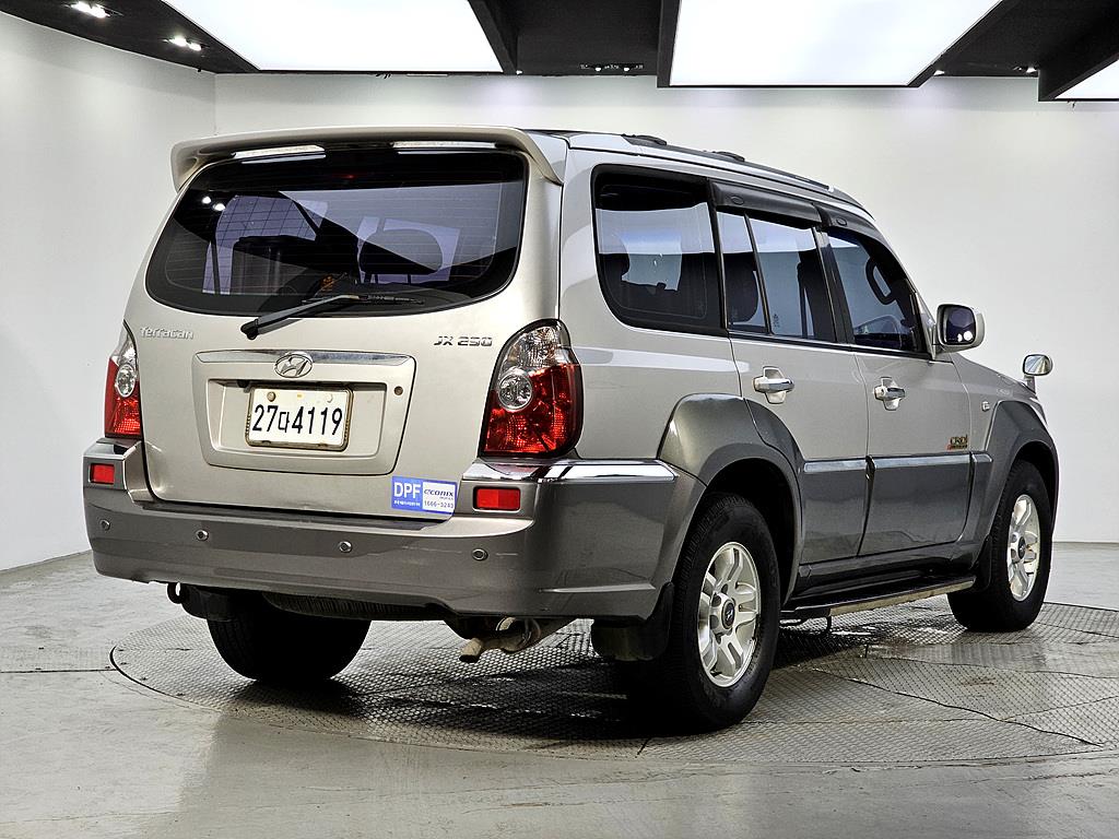 HYUNDAI Terracan - Vista 4