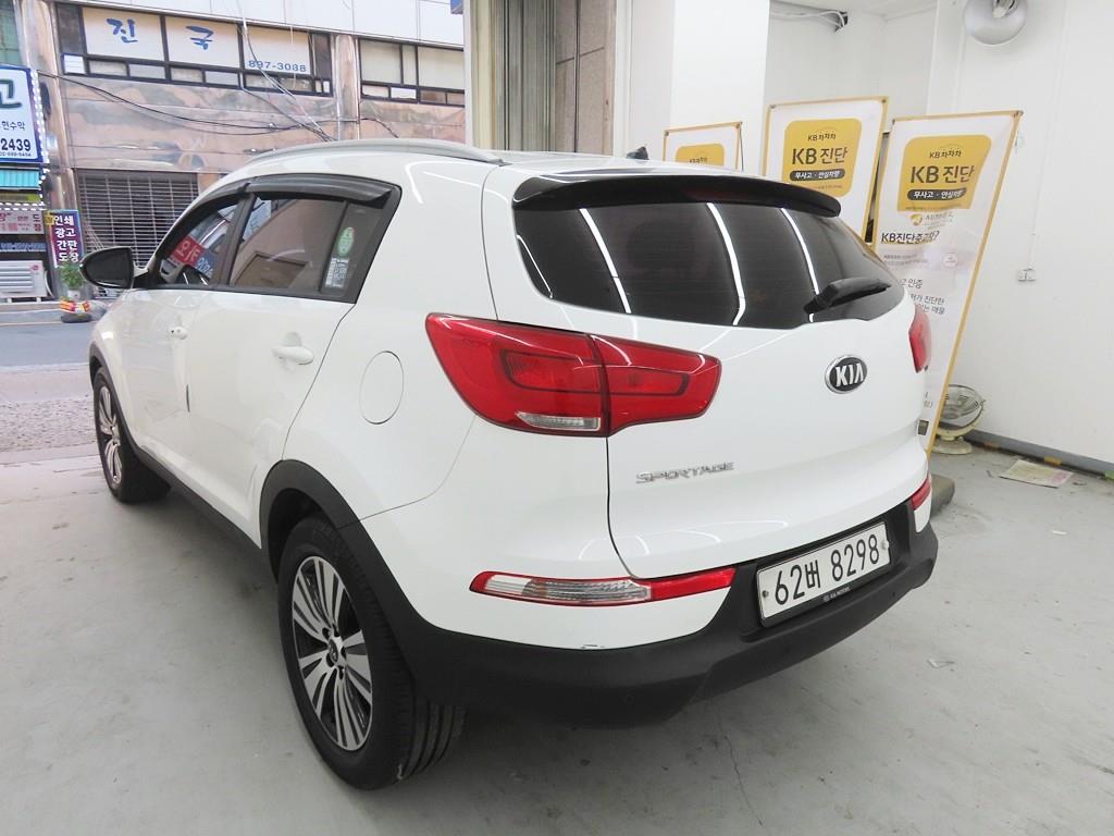 KIA Sportage - Vista 4