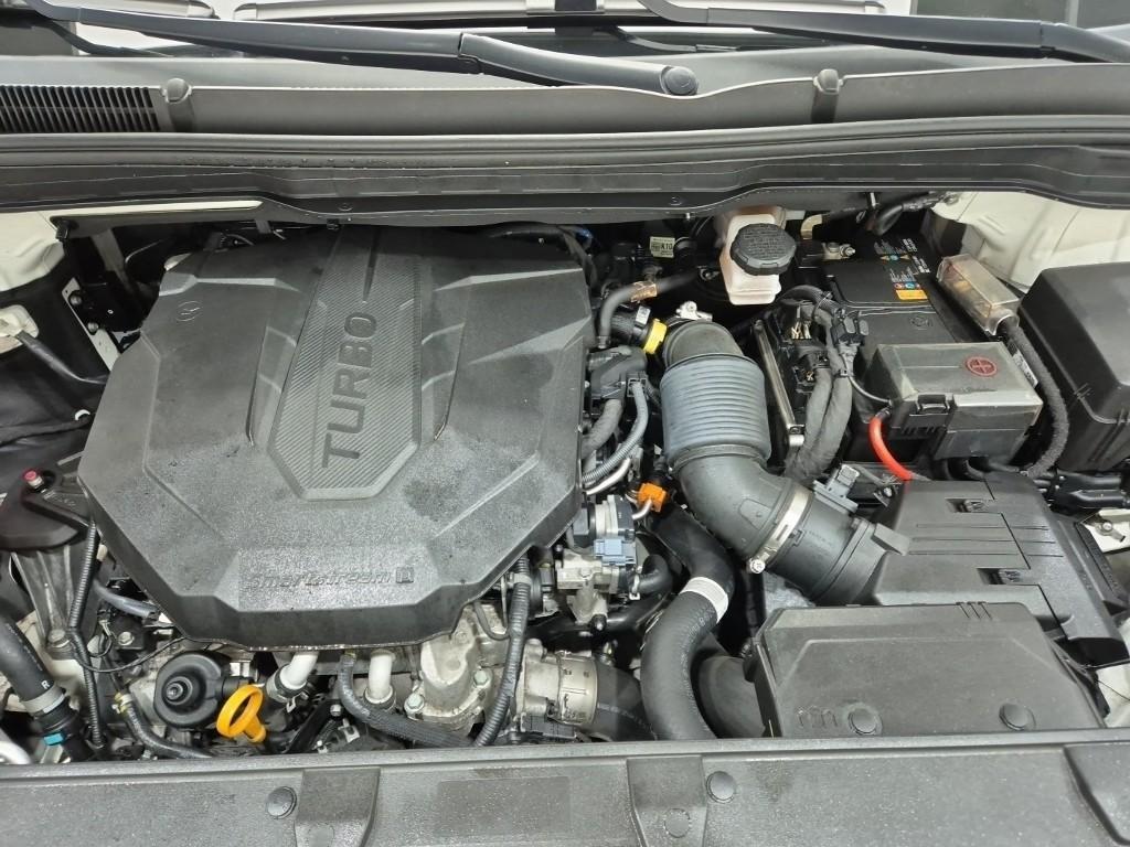 KIA Carnival - Vista 5