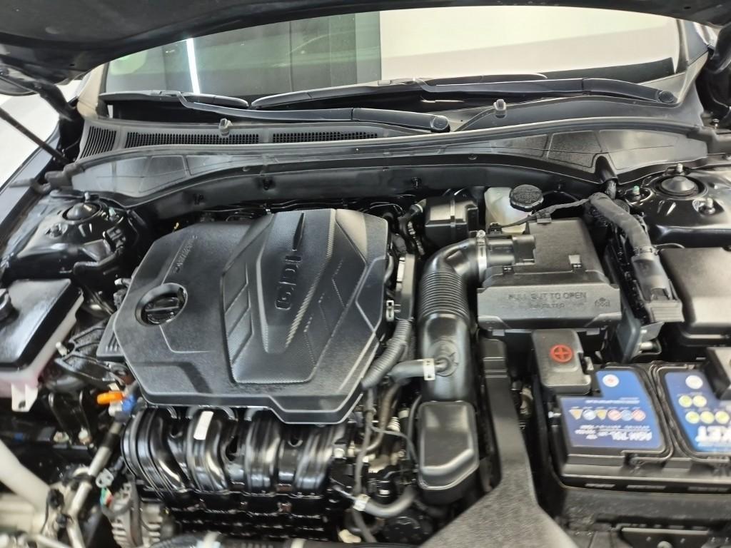 HYUNDAI Grandeur - Vista 5