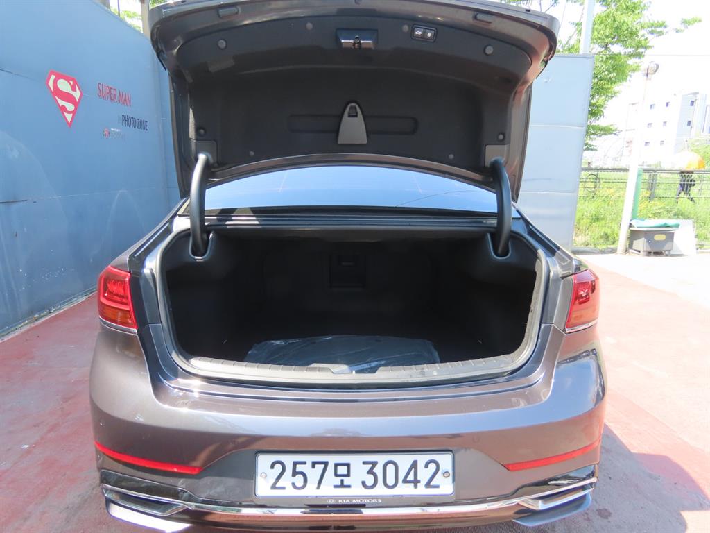 KIA K7 - Vista 5
