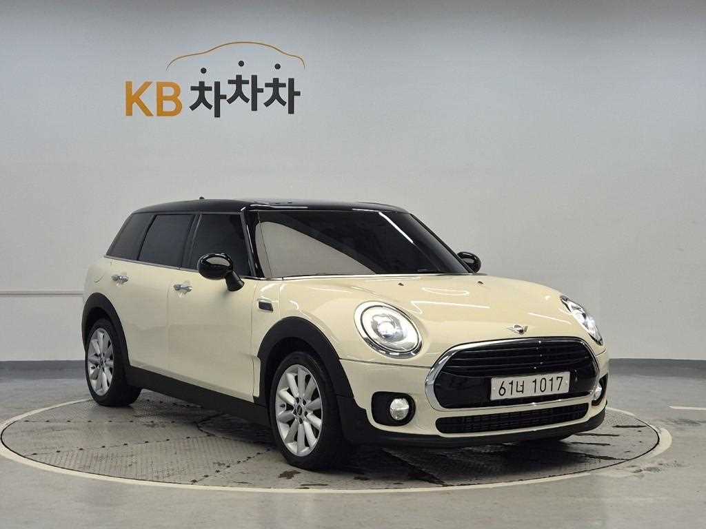 Mini Clubman - Vista 4