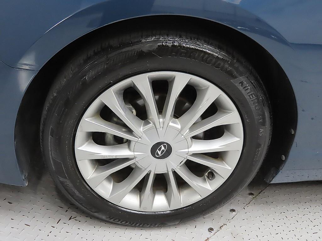 HYUNDAI Sonata - Vista 5