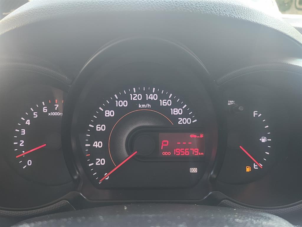 KIA Ray - Vista 5