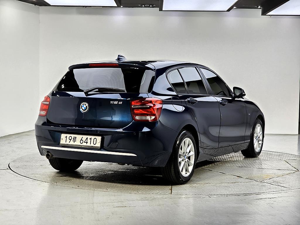 BMW 1 series - Vista 4
