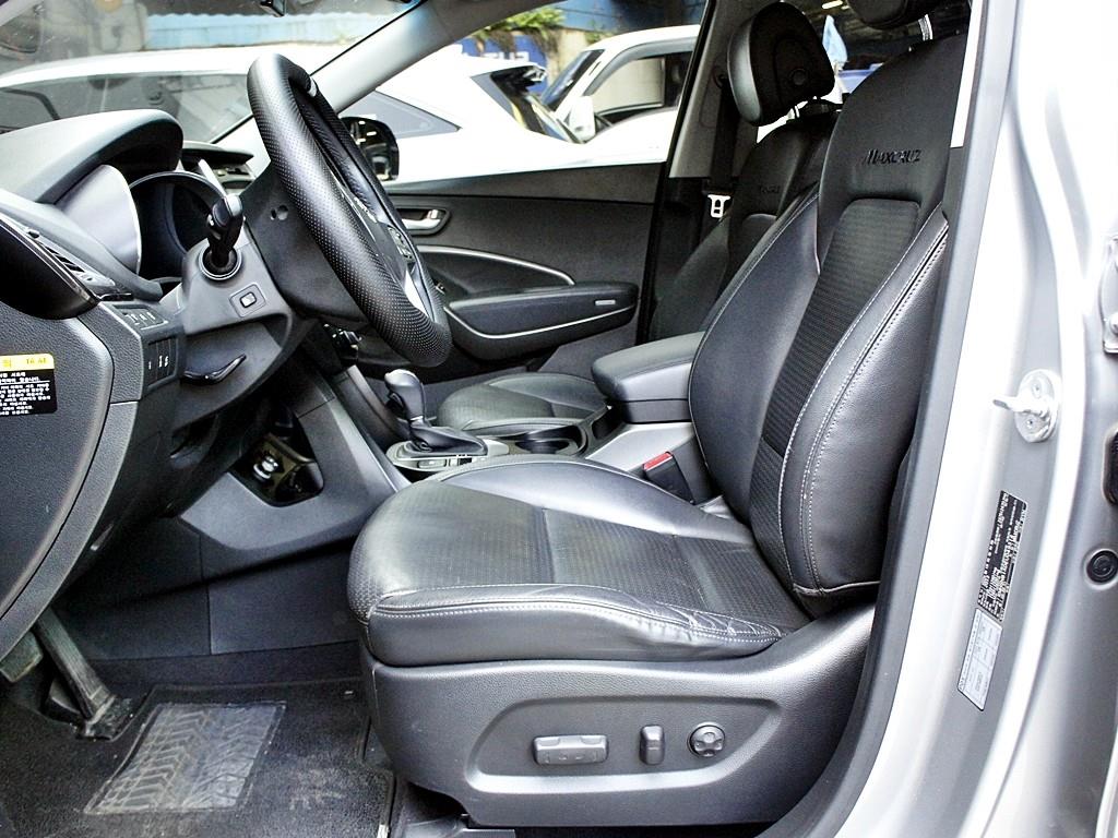 HYUNDAI Maxcruz - Vista 5