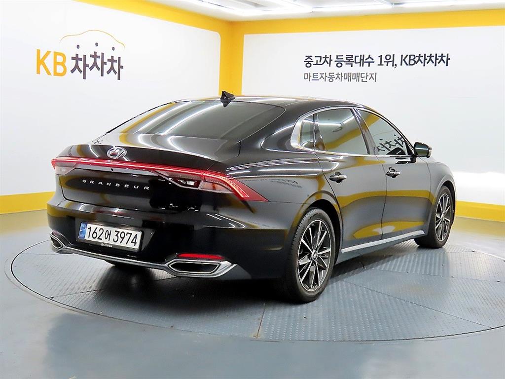 HYUNDAI Grandeur - Vista 4