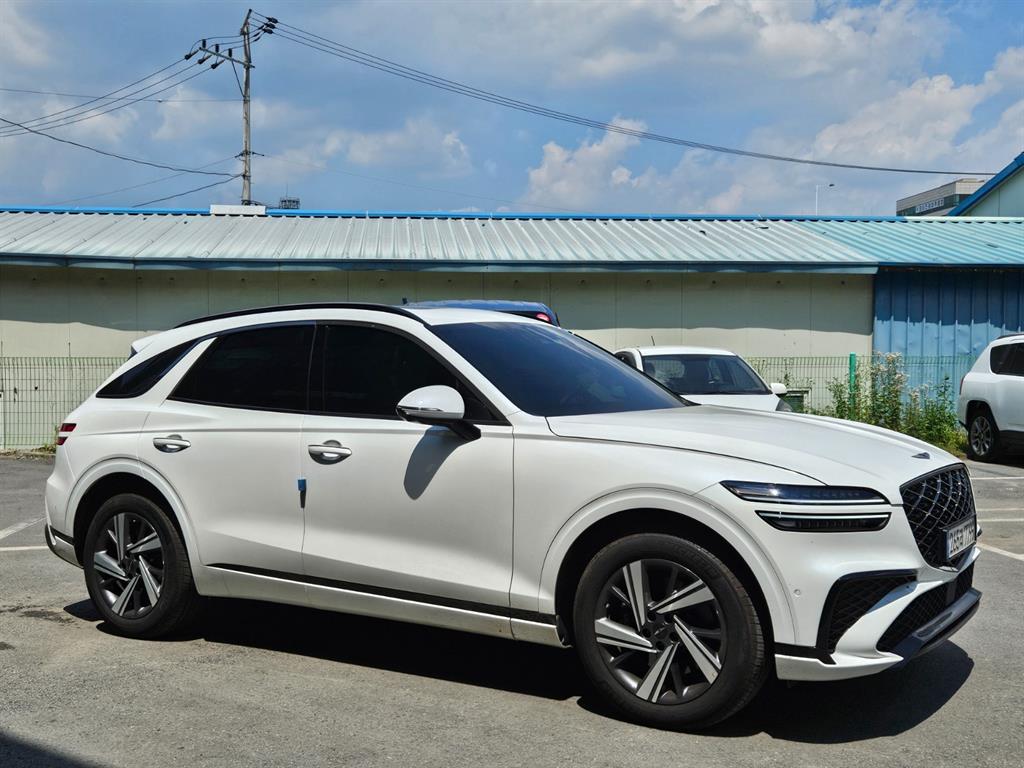 Genesis GV70 2.5T Gasoline AWD Sport — фото 3
