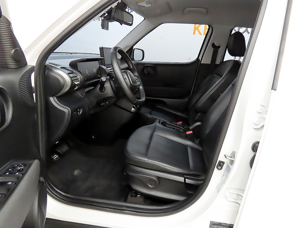 HYUNDAI Casper - Vista 5
