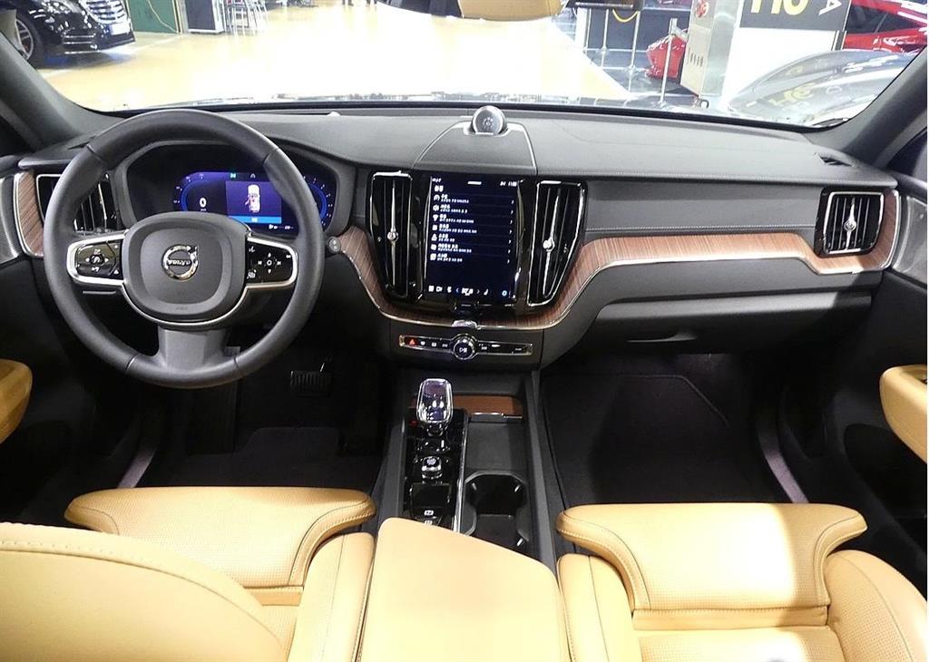 Volvo XC60 - Vista 4