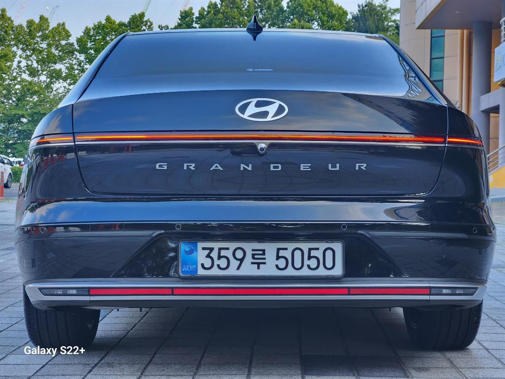 HYUNDAI Grandeur - Vista 4