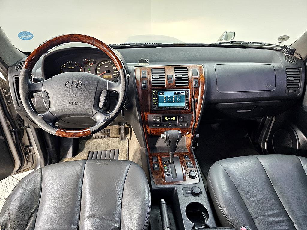 HYUNDAI Terracan - Vista 5