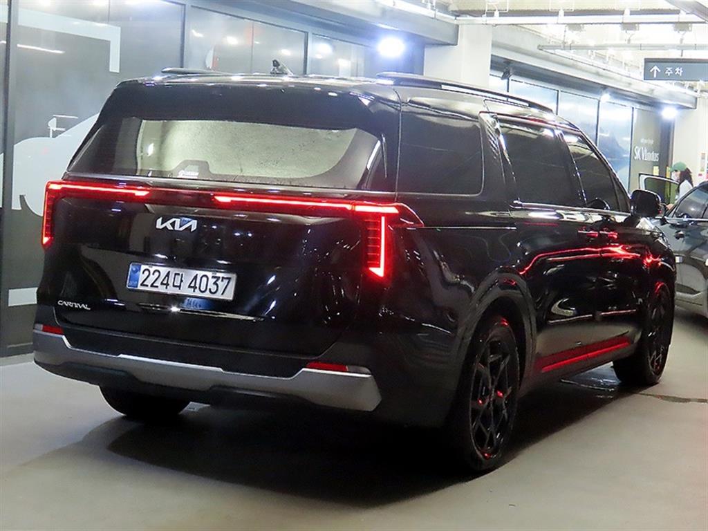 KIA Carnival - Vista 4