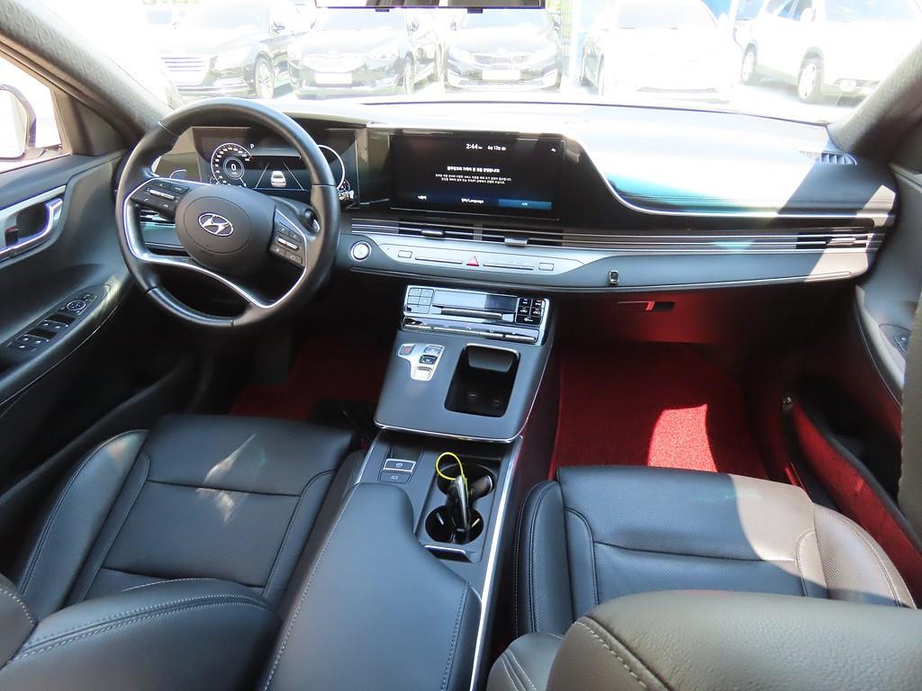 HYUNDAI Grandeur - Vista 5
