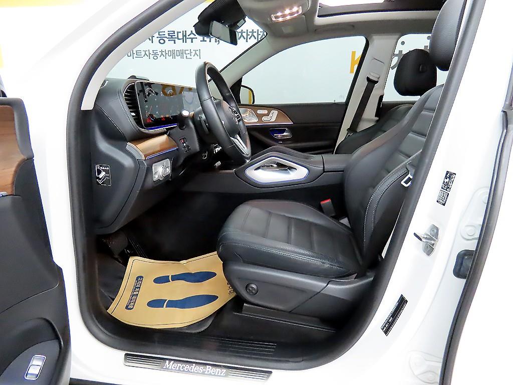 Mercedes Benz GLE Class - Vista 5