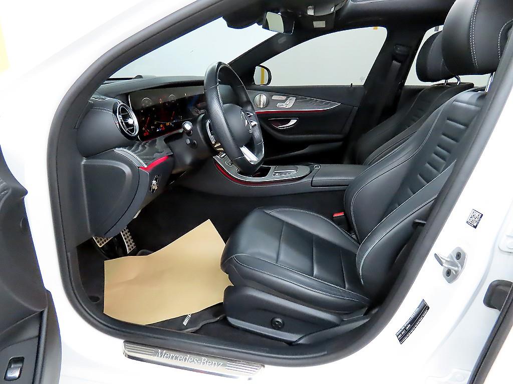 Mercedes Benz E class - Vista 5