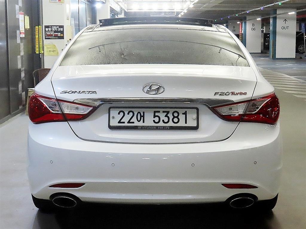 HYUNDAI Sonata - Vista 5