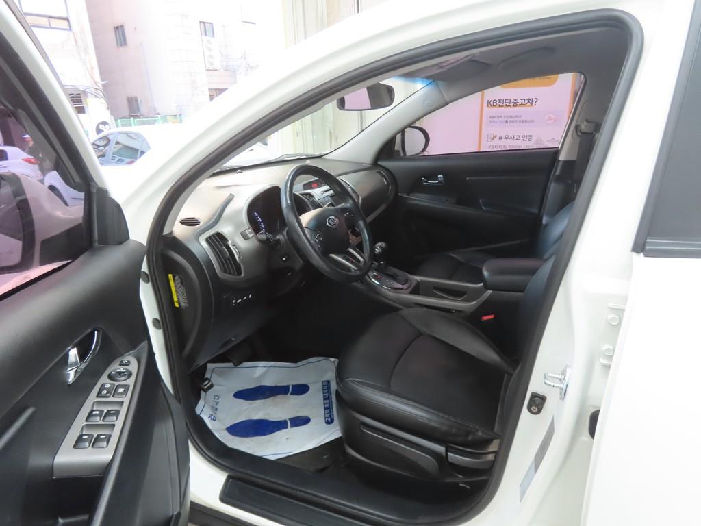 KIA Sportage - Vista 5