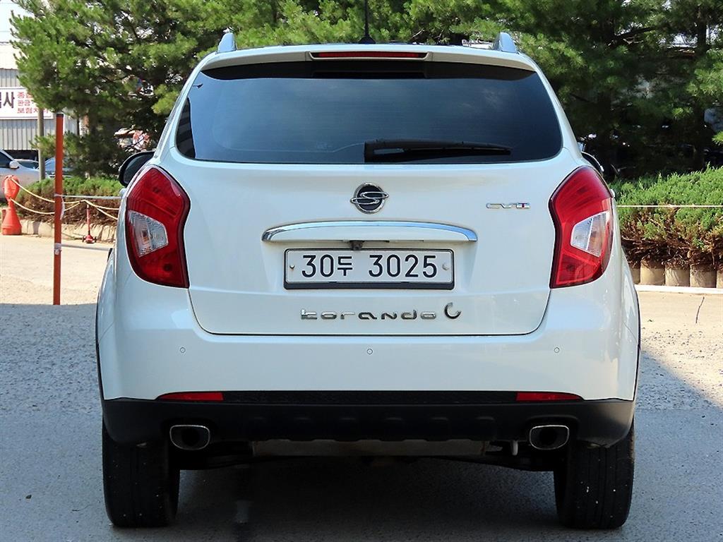Ssangyong Korando - Vista 4
