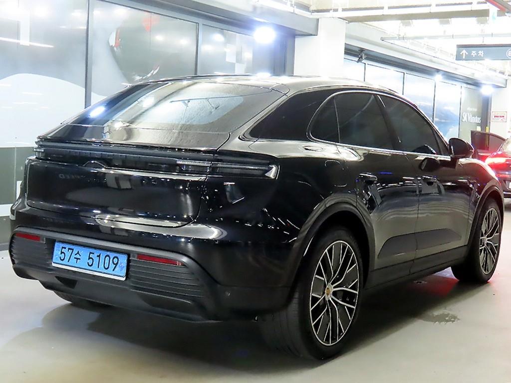 Porsche Macan - Vista 4