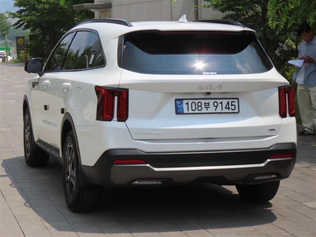 KIA Sorento - Vista 4