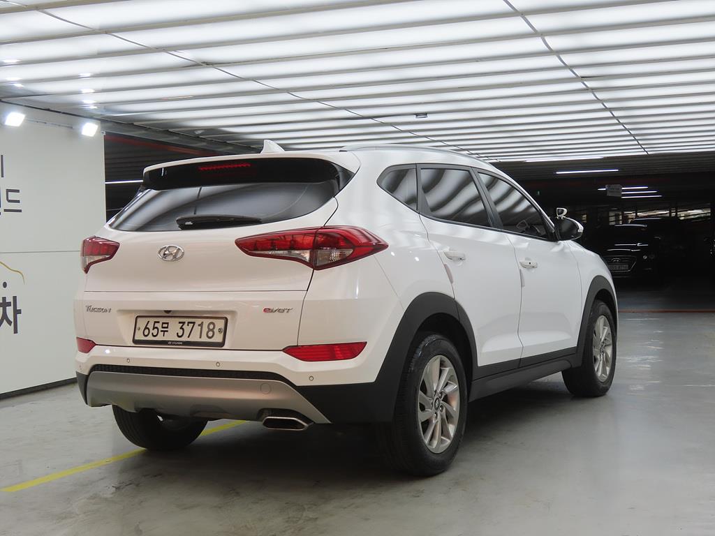 HYUNDAI Tucson - Vista 4