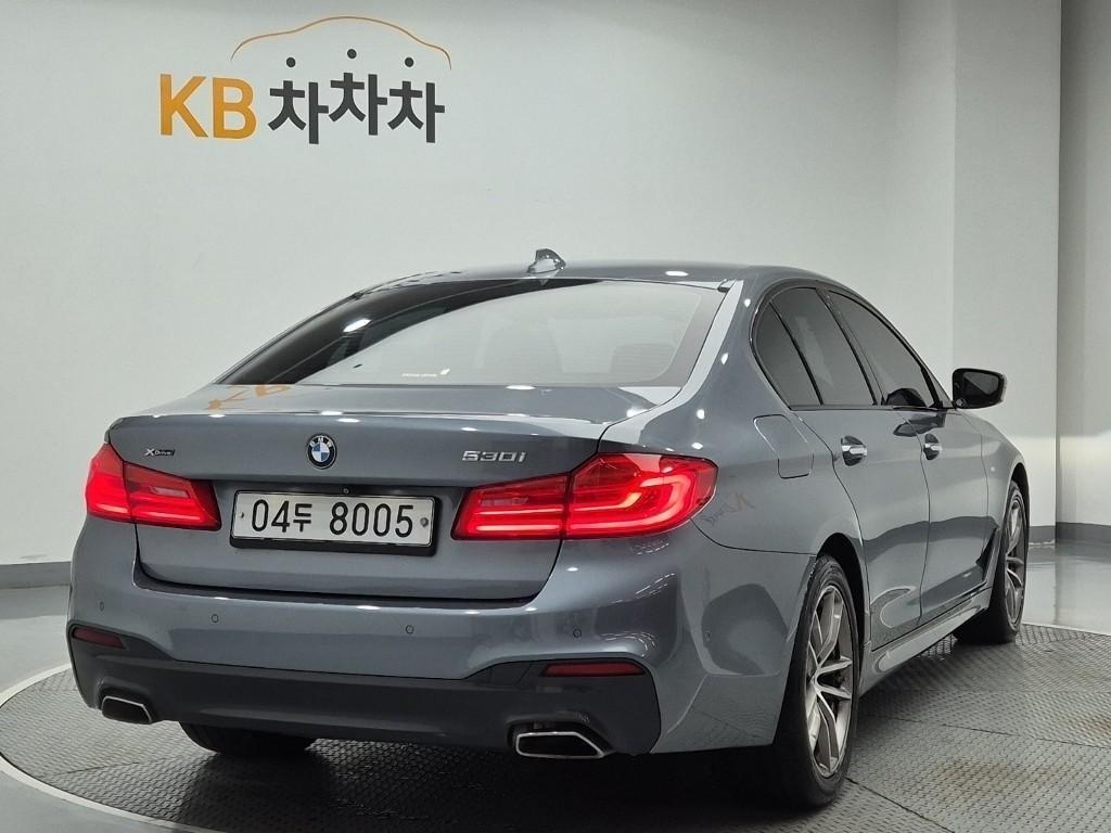BMW 5 Series - Vista 4