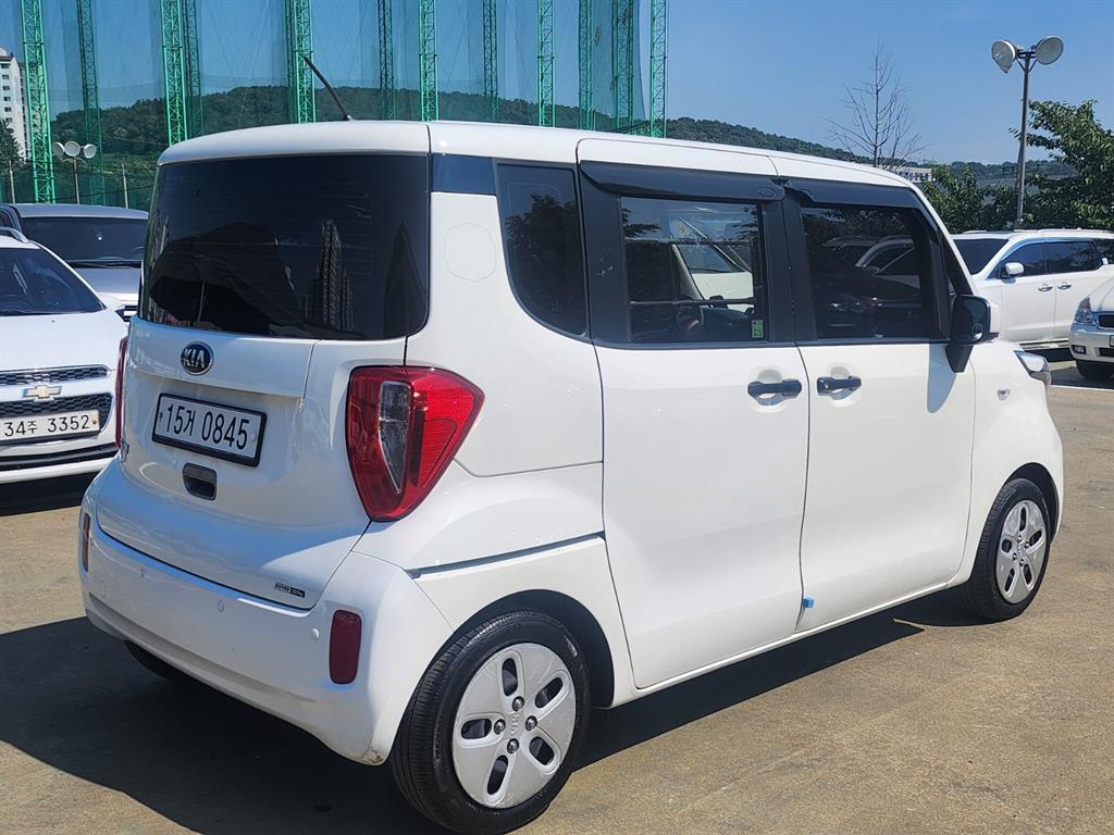 KIA Ray - Vista 4