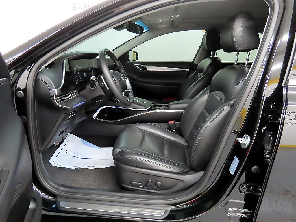 HYUNDAI Grandeur - Vista 5