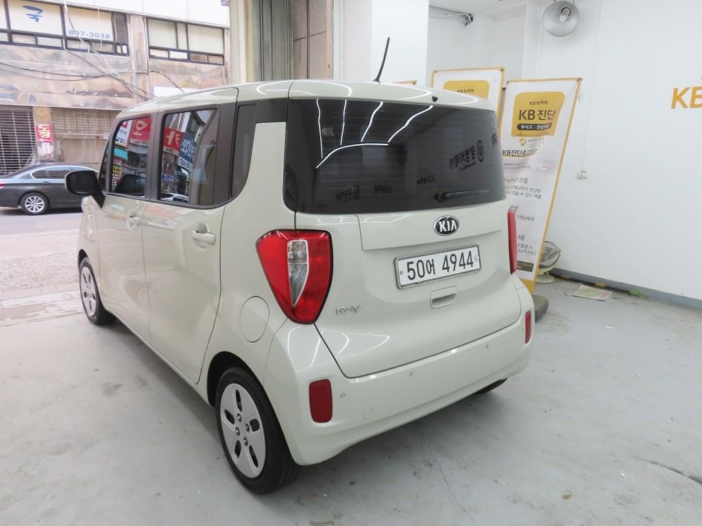 KIA Ray - Vista 4