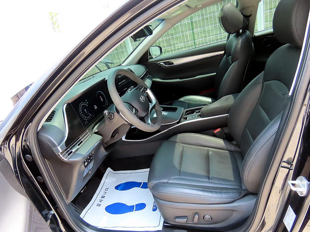 HYUNDAI Grandeur - Vista 5