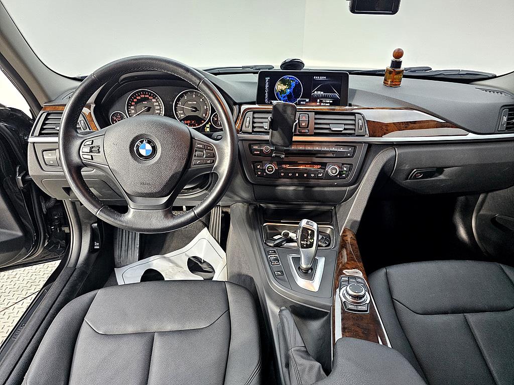 BMW 3 series - Vista 5