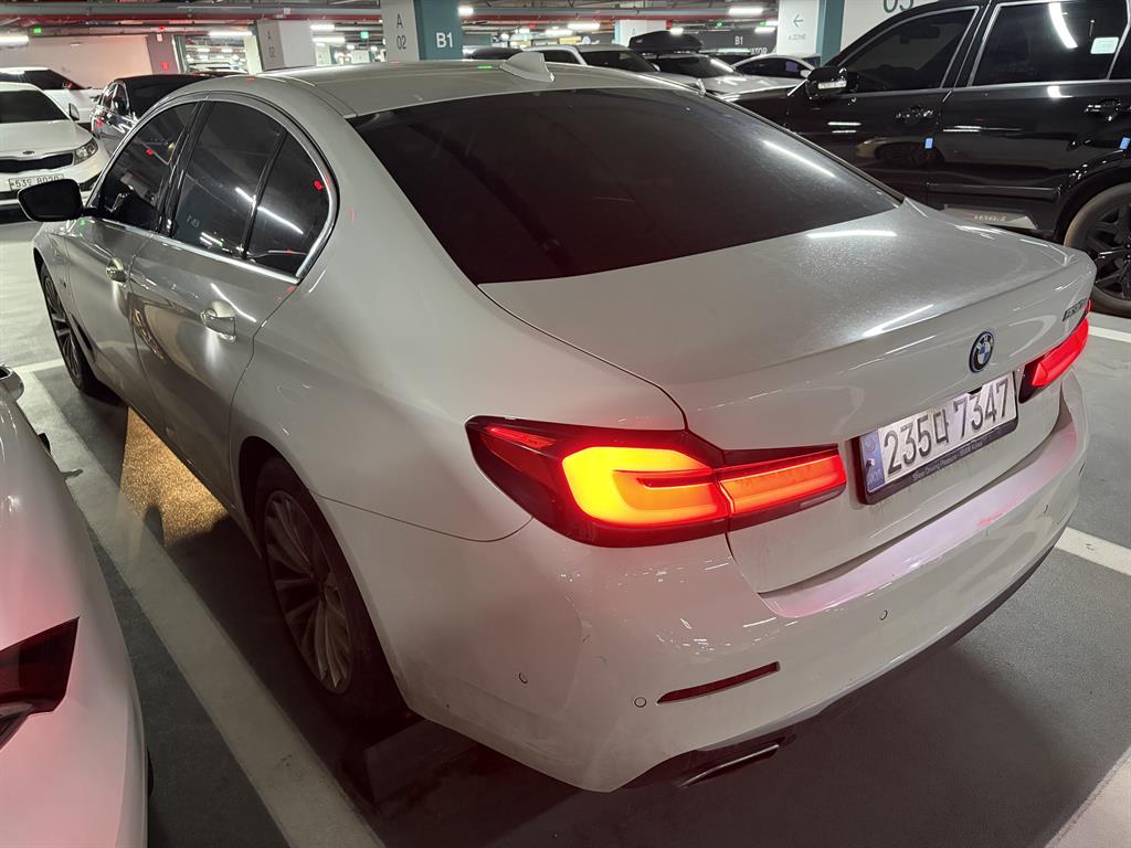 BMW 5 Series - Vista 4