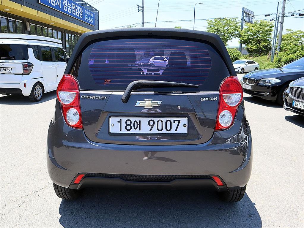Chevrolet Spark - Vista 4
