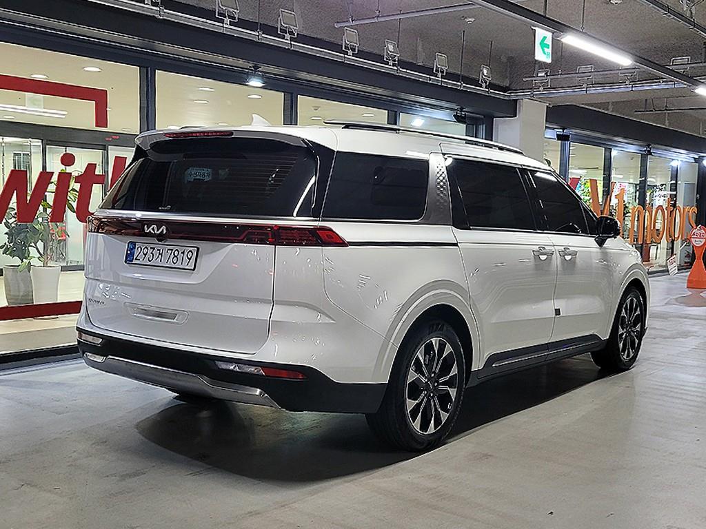 KIA Carnival - Vista 4