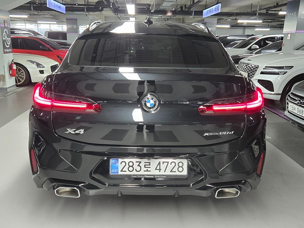 BMW X4 - Vista 4