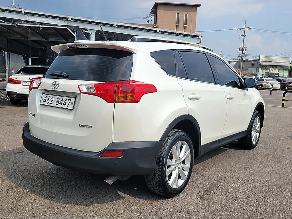 Toyota RAV4 - Vista 4