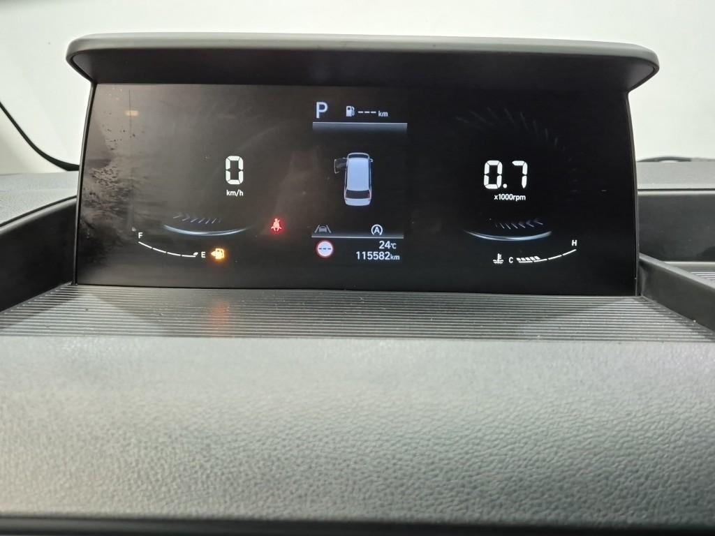 HYUNDAI Staria - Vista 5
