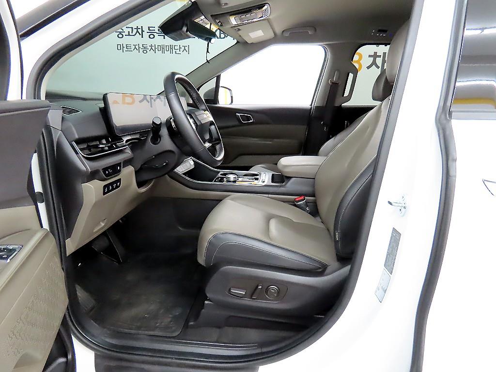 KIA Carnival - Vista 5