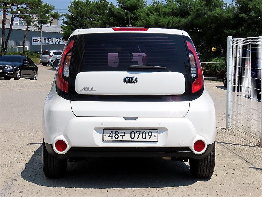 KIA Soul - Vista 4