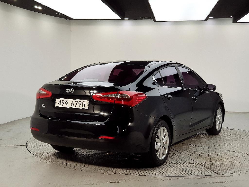 KIA K3 - Vista 4