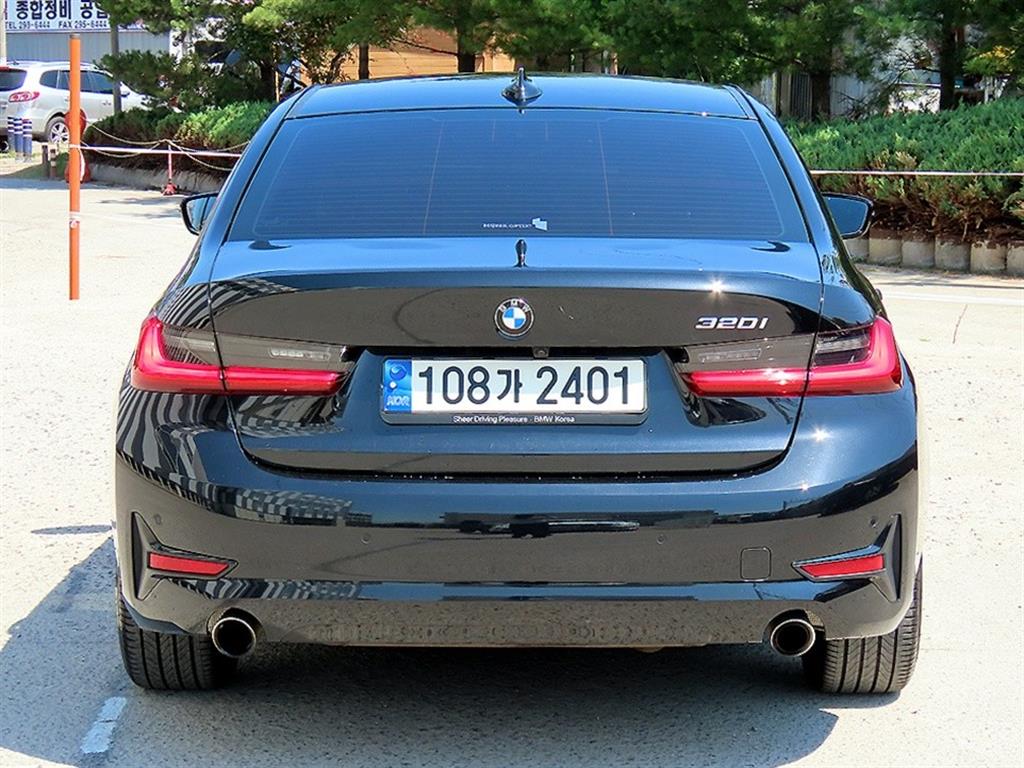 BMW 3 series - Vista 4
